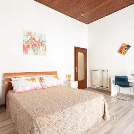 Holiday home Casa Vacanze Operazione San Gennaro