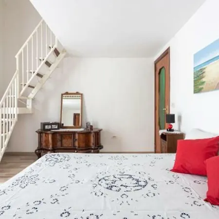 Casa Vacanze Operazione San Gennaro Holiday home Naples